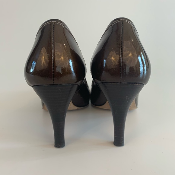 Joan & David Circa Brown Patent Leather Pumps - Picture 5 of 6